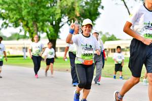 BIB: 136, 2037
                            <button type="button" onclick="openModal(3721465)" class="btn btn-primary btn-sm float-right btn-popup" data-toggle="modal" data-target=".modal-high-quality">
                        <i class="fas fa-shopping-cart"></i> Add to Cart
                    </button>
                                            <button type="button" onclick="isThisMe(3721465, true)" class="btn btn-success btn-sm float-right btn-popup btn-isme hidden" data-toggle="tooltip" data-placement="bottom" title="นี่คือรูปของคุณใช่ไหม คลิกที่นี่เพื่อเอาเข้าอัลบั้ม">
                        <i class="fas fa-plus"></i> Add to album
                    </button>
                    <button type="button" onclick="isThisMe(3721465, false)" class="btn btn-warning btn-sm float-right btn-popup btn-isnotme hidden">
                        <i class="fas fa-ban"></i> Remove from album
                    </button>