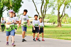 BIB: 
                            <button type="button" onclick="openModal(3722021)" class="btn btn-primary btn-sm float-right btn-popup" data-toggle="modal" data-target=".modal-high-quality">
                        <i class="fas fa-shopping-cart"></i> Add to Cart
                    </button>
                                            <button type="button" onclick="isThisMe(3722021, true)" class="btn btn-success btn-sm float-right btn-popup btn-isme hidden" data-toggle="tooltip" data-placement="bottom" title="นี่คือรูปของคุณใช่ไหม คลิกที่นี่เพื่อเอาเข้าอัลบั้ม">
                        <i class="fas fa-plus"></i> Add to album
                    </button>
                    <button type="button" onclick="isThisMe(3722021, false)" class="btn btn-warning btn-sm float-right btn-popup btn-isnotme hidden">
                        <i class="fas fa-ban"></i> Remove from album
                    </button>