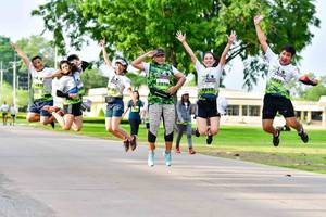 BIB: 2516, 
                            <button type="button" onclick="openModal(3722370)" class="btn btn-primary btn-sm float-right btn-popup" data-toggle="modal" data-target=".modal-high-quality">
                        <i class="fas fa-shopping-cart"></i> Add to Cart
                    </button>
                                            <button type="button" onclick="isThisMe(3722370, true)" class="btn btn-success btn-sm float-right btn-popup btn-isme hidden" data-toggle="tooltip" data-placement="bottom" title="นี่คือรูปของคุณใช่ไหม คลิกที่นี่เพื่อเอาเข้าอัลบั้ม">
                        <i class="fas fa-plus"></i> Add to album
                    </button>
                    <button type="button" onclick="isThisMe(3722370, false)" class="btn btn-warning btn-sm float-right btn-popup btn-isnotme hidden">
                        <i class="fas fa-ban"></i> Remove from album
                    </button>