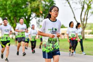 BIB: 
                            <button type="button" onclick="openModal(3719391)" class="btn btn-primary btn-sm float-right btn-popup" data-toggle="modal" data-target=".modal-high-quality">
                        <i class="fas fa-shopping-cart"></i> Add to Cart
                    </button>
                                            <button type="button" onclick="isThisMe(3719391, true)" class="btn btn-success btn-sm float-right btn-popup btn-isme hidden" data-toggle="tooltip" data-placement="bottom" title="นี่คือรูปของคุณใช่ไหม คลิกที่นี่เพื่อเอาเข้าอัลบั้ม">
                        <i class="fas fa-plus"></i> Add to album
                    </button>
                    <button type="button" onclick="isThisMe(3719391, false)" class="btn btn-warning btn-sm float-right btn-popup btn-isnotme hidden">
                        <i class="fas fa-ban"></i> Remove from album
                    </button>