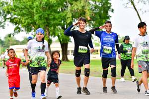 BIB: 2551, 2552
                            <button type="button" onclick="openModal(3720797)" class="btn btn-primary btn-sm float-right btn-popup" data-toggle="modal" data-target=".modal-high-quality">
                        <i class="fas fa-shopping-cart"></i> Add to Cart
                    </button>
                                            <button type="button" onclick="isThisMe(3720797, true)" class="btn btn-success btn-sm float-right btn-popup btn-isme hidden" data-toggle="tooltip" data-placement="bottom" title="นี่คือรูปของคุณใช่ไหม คลิกที่นี่เพื่อเอาเข้าอัลบั้ม">
                        <i class="fas fa-plus"></i> Add to album
                    </button>
                    <button type="button" onclick="isThisMe(3720797, false)" class="btn btn-warning btn-sm float-right btn-popup btn-isnotme hidden">
                        <i class="fas fa-ban"></i> Remove from album
                    </button>