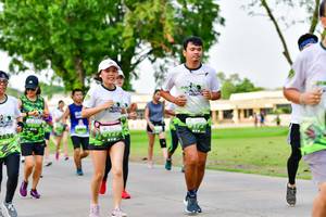 BIB: 636
                            <button type="button" onclick="openModal(3718569)" class="btn btn-primary btn-sm float-right btn-popup" data-toggle="modal" data-target=".modal-high-quality">
                        <i class="fas fa-shopping-cart"></i> Add to Cart
                    </button>
                                            <button type="button" onclick="isThisMe(3718569, true)" class="btn btn-success btn-sm float-right btn-popup btn-isme hidden" data-toggle="tooltip" data-placement="bottom" title="นี่คือรูปของคุณใช่ไหม คลิกที่นี่เพื่อเอาเข้าอัลบั้ม">
                        <i class="fas fa-plus"></i> Add to album
                    </button>
                    <button type="button" onclick="isThisMe(3718569, false)" class="btn btn-warning btn-sm float-right btn-popup btn-isnotme hidden">
                        <i class="fas fa-ban"></i> Remove from album
                    </button>