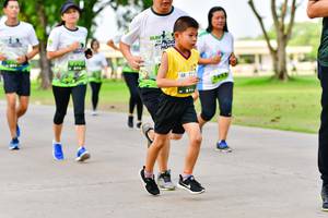 BIB: 
                            <button type="button" onclick="openModal(3720069)" class="btn btn-primary btn-sm float-right btn-popup" data-toggle="modal" data-target=".modal-high-quality">
                        <i class="fas fa-shopping-cart"></i> Add to Cart
                    </button>
                                            <button type="button" onclick="isThisMe(3720069, true)" class="btn btn-success btn-sm float-right btn-popup btn-isme hidden" data-toggle="tooltip" data-placement="bottom" title="นี่คือรูปของคุณใช่ไหม คลิกที่นี่เพื่อเอาเข้าอัลบั้ม">
                        <i class="fas fa-plus"></i> Add to album
                    </button>
                    <button type="button" onclick="isThisMe(3720069, false)" class="btn btn-warning btn-sm float-right btn-popup btn-isnotme hidden">
                        <i class="fas fa-ban"></i> Remove from album
                    </button>