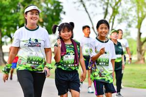 BIB: 998
                            <button type="button" onclick="openModal(3720665)" class="btn btn-primary btn-sm float-right btn-popup" data-toggle="modal" data-target=".modal-high-quality">
                        <i class="fas fa-shopping-cart"></i> Add to Cart
                    </button>
                                            <button type="button" onclick="isThisMe(3720665, true)" class="btn btn-success btn-sm float-right btn-popup btn-isme hidden" data-toggle="tooltip" data-placement="bottom" title="นี่คือรูปของคุณใช่ไหม คลิกที่นี่เพื่อเอาเข้าอัลบั้ม">
                        <i class="fas fa-plus"></i> Add to album
                    </button>
                    <button type="button" onclick="isThisMe(3720665, false)" class="btn btn-warning btn-sm float-right btn-popup btn-isnotme hidden">
                        <i class="fas fa-ban"></i> Remove from album
                    </button>