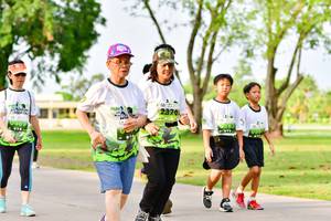 BIB: 
                            <button type="button" onclick="openModal(3722029)" class="btn btn-primary btn-sm float-right btn-popup" data-toggle="modal" data-target=".modal-high-quality">
                        <i class="fas fa-shopping-cart"></i> Add to Cart
                    </button>
                                            <button type="button" onclick="isThisMe(3722029, true)" class="btn btn-success btn-sm float-right btn-popup btn-isme hidden" data-toggle="tooltip" data-placement="bottom" title="นี่คือรูปของคุณใช่ไหม คลิกที่นี่เพื่อเอาเข้าอัลบั้ม">
                        <i class="fas fa-plus"></i> Add to album
                    </button>
                    <button type="button" onclick="isThisMe(3722029, false)" class="btn btn-warning btn-sm float-right btn-popup btn-isnotme hidden">
                        <i class="fas fa-ban"></i> Remove from album
                    </button>