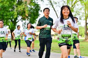 BIB: 1588, 2089
                            <button type="button" onclick="openModal(3720061)" class="btn btn-primary btn-sm float-right btn-popup" data-toggle="modal" data-target=".modal-high-quality">
                        <i class="fas fa-shopping-cart"></i> Add to Cart
                    </button>
                                            <button type="button" onclick="isThisMe(3720061, true)" class="btn btn-success btn-sm float-right btn-popup btn-isme hidden" data-toggle="tooltip" data-placement="bottom" title="นี่คือรูปของคุณใช่ไหม คลิกที่นี่เพื่อเอาเข้าอัลบั้ม">
                        <i class="fas fa-plus"></i> Add to album
                    </button>
                    <button type="button" onclick="isThisMe(3720061, false)" class="btn btn-warning btn-sm float-right btn-popup btn-isnotme hidden">
                        <i class="fas fa-ban"></i> Remove from album
                    </button>