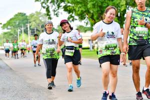 BIB: 1866
                            <button type="button" onclick="openModal(3720937)" class="btn btn-primary btn-sm float-right btn-popup" data-toggle="modal" data-target=".modal-high-quality">
                        <i class="fas fa-shopping-cart"></i> Add to Cart
                    </button>
                                            <button type="button" onclick="isThisMe(3720937, true)" class="btn btn-success btn-sm float-right btn-popup btn-isme hidden" data-toggle="tooltip" data-placement="bottom" title="นี่คือรูปของคุณใช่ไหม คลิกที่นี่เพื่อเอาเข้าอัลบั้ม">
                        <i class="fas fa-plus"></i> Add to album
                    </button>
                    <button type="button" onclick="isThisMe(3720937, false)" class="btn btn-warning btn-sm float-right btn-popup btn-isnotme hidden">
                        <i class="fas fa-ban"></i> Remove from album
                    </button>