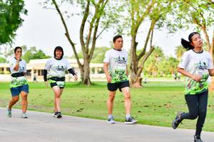 BIB: 
                            <button type="button" onclick="openModal(3718935)" class="btn btn-primary btn-sm float-right btn-popup" data-toggle="modal" data-target=".modal-high-quality">
                        <i class="fas fa-shopping-cart"></i> Add to Cart
                    </button>
                                            <button type="button" onclick="isThisMe(3718935, true)" class="btn btn-success btn-sm float-right btn-popup btn-isme hidden" data-toggle="tooltip" data-placement="bottom" title="นี่คือรูปของคุณใช่ไหม คลิกที่นี่เพื่อเอาเข้าอัลบั้ม">
                        <i class="fas fa-plus"></i> Add to album
                    </button>
                    <button type="button" onclick="isThisMe(3718935, false)" class="btn btn-warning btn-sm float-right btn-popup btn-isnotme hidden">
                        <i class="fas fa-ban"></i> Remove from album
                    </button>