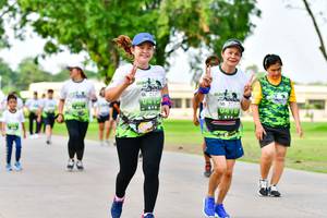 BIB: 
                            <button type="button" onclick="openModal(3720667)" class="btn btn-primary btn-sm float-right btn-popup" data-toggle="modal" data-target=".modal-high-quality">
                        <i class="fas fa-shopping-cart"></i> Add to Cart
                    </button>
                                            <button type="button" onclick="isThisMe(3720667, true)" class="btn btn-success btn-sm float-right btn-popup btn-isme hidden" data-toggle="tooltip" data-placement="bottom" title="นี่คือรูปของคุณใช่ไหม คลิกที่นี่เพื่อเอาเข้าอัลบั้ม">
                        <i class="fas fa-plus"></i> Add to album
                    </button>
                    <button type="button" onclick="isThisMe(3720667, false)" class="btn btn-warning btn-sm float-right btn-popup btn-isnotme hidden">
                        <i class="fas fa-ban"></i> Remove from album
                    </button>