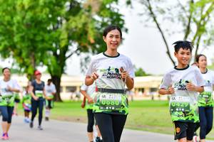 BIB: 
                            <button type="button" onclick="openModal(3719915)" class="btn btn-primary btn-sm float-right btn-popup" data-toggle="modal" data-target=".modal-high-quality">
                        <i class="fas fa-shopping-cart"></i> Add to Cart
                    </button>
                                            <button type="button" onclick="isThisMe(3719915, true)" class="btn btn-success btn-sm float-right btn-popup btn-isme hidden" data-toggle="tooltip" data-placement="bottom" title="นี่คือรูปของคุณใช่ไหม คลิกที่นี่เพื่อเอาเข้าอัลบั้ม">
                        <i class="fas fa-plus"></i> Add to album
                    </button>
                    <button type="button" onclick="isThisMe(3719915, false)" class="btn btn-warning btn-sm float-right btn-popup btn-isnotme hidden">
                        <i class="fas fa-ban"></i> Remove from album
                    </button>