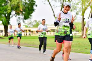 BIB: 
                            <button type="button" onclick="openModal(3719993)" class="btn btn-primary btn-sm float-right btn-popup" data-toggle="modal" data-target=".modal-high-quality">
                        <i class="fas fa-shopping-cart"></i> Add to Cart
                    </button>
                                            <button type="button" onclick="isThisMe(3719993, true)" class="btn btn-success btn-sm float-right btn-popup btn-isme hidden" data-toggle="tooltip" data-placement="bottom" title="นี่คือรูปของคุณใช่ไหม คลิกที่นี่เพื่อเอาเข้าอัลบั้ม">
                        <i class="fas fa-plus"></i> Add to album
                    </button>
                    <button type="button" onclick="isThisMe(3719993, false)" class="btn btn-warning btn-sm float-right btn-popup btn-isnotme hidden">
                        <i class="fas fa-ban"></i> Remove from album
                    </button>