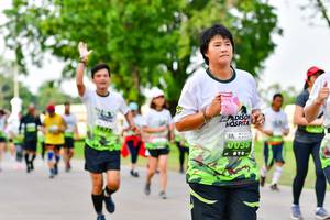 BIB: 0034
                            <button type="button" onclick="openModal(3719930)" class="btn btn-primary btn-sm float-right btn-popup" data-toggle="modal" data-target=".modal-high-quality">
                        <i class="fas fa-shopping-cart"></i> Add to Cart
                    </button>
                                            <button type="button" onclick="isThisMe(3719930, true)" class="btn btn-success btn-sm float-right btn-popup btn-isme hidden" data-toggle="tooltip" data-placement="bottom" title="นี่คือรูปของคุณใช่ไหม คลิกที่นี่เพื่อเอาเข้าอัลบั้ม">
                        <i class="fas fa-plus"></i> Add to album
                    </button>
                    <button type="button" onclick="isThisMe(3719930, false)" class="btn btn-warning btn-sm float-right btn-popup btn-isnotme hidden">
                        <i class="fas fa-ban"></i> Remove from album
                    </button>