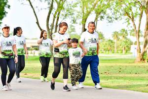 BIB: 
                            <button type="button" onclick="openModal(3721852)" class="btn btn-primary btn-sm float-right btn-popup" data-toggle="modal" data-target=".modal-high-quality">
                        <i class="fas fa-shopping-cart"></i> Add to Cart
                    </button>
                                            <button type="button" onclick="isThisMe(3721852, true)" class="btn btn-success btn-sm float-right btn-popup btn-isme hidden" data-toggle="tooltip" data-placement="bottom" title="นี่คือรูปของคุณใช่ไหม คลิกที่นี่เพื่อเอาเข้าอัลบั้ม">
                        <i class="fas fa-plus"></i> Add to album
                    </button>
                    <button type="button" onclick="isThisMe(3721852, false)" class="btn btn-warning btn-sm float-right btn-popup btn-isnotme hidden">
                        <i class="fas fa-ban"></i> Remove from album
                    </button>