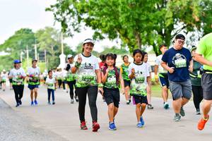 BIB: 
                            <button type="button" onclick="openModal(3720659)" class="btn btn-primary btn-sm float-right btn-popup" data-toggle="modal" data-target=".modal-high-quality">
                        <i class="fas fa-shopping-cart"></i> Add to Cart
                    </button>
                                            <button type="button" onclick="isThisMe(3720659, true)" class="btn btn-success btn-sm float-right btn-popup btn-isme hidden" data-toggle="tooltip" data-placement="bottom" title="นี่คือรูปของคุณใช่ไหม คลิกที่นี่เพื่อเอาเข้าอัลบั้ม">
                        <i class="fas fa-plus"></i> Add to album
                    </button>
                    <button type="button" onclick="isThisMe(3720659, false)" class="btn btn-warning btn-sm float-right btn-popup btn-isnotme hidden">
                        <i class="fas fa-ban"></i> Remove from album
                    </button>