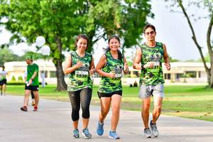 BIB: 2530
                            <button type="button" onclick="openModal(3722313)" class="btn btn-primary btn-sm float-right btn-popup" data-toggle="modal" data-target=".modal-high-quality">
                        <i class="fas fa-shopping-cart"></i> Add to Cart
                    </button>
                                            <button type="button" onclick="isThisMe(3722313, true)" class="btn btn-success btn-sm float-right btn-popup btn-isme hidden" data-toggle="tooltip" data-placement="bottom" title="นี่คือรูปของคุณใช่ไหม คลิกที่นี่เพื่อเอาเข้าอัลบั้ม">
                        <i class="fas fa-plus"></i> Add to album
                    </button>
                    <button type="button" onclick="isThisMe(3722313, false)" class="btn btn-warning btn-sm float-right btn-popup btn-isnotme hidden">
                        <i class="fas fa-ban"></i> Remove from album
                    </button>