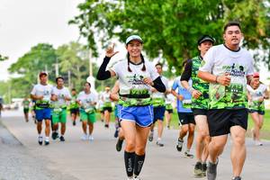 BIB: 
                            <button type="button" onclick="openModal(3718451)" class="btn btn-primary btn-sm float-right btn-popup" data-toggle="modal" data-target=".modal-high-quality">
                        <i class="fas fa-shopping-cart"></i> Add to Cart
                    </button>
                                            <button type="button" onclick="isThisMe(3718451, true)" class="btn btn-success btn-sm float-right btn-popup btn-isme hidden" data-toggle="tooltip" data-placement="bottom" title="นี่คือรูปของคุณใช่ไหม คลิกที่นี่เพื่อเอาเข้าอัลบั้ม">
                        <i class="fas fa-plus"></i> Add to album
                    </button>
                    <button type="button" onclick="isThisMe(3718451, false)" class="btn btn-warning btn-sm float-right btn-popup btn-isnotme hidden">
                        <i class="fas fa-ban"></i> Remove from album
                    </button>