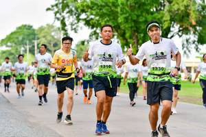 BIB: 1310, 1330
                            <button type="button" onclick="openModal(3719544)" class="btn btn-primary btn-sm float-right btn-popup" data-toggle="modal" data-target=".modal-high-quality">
                        <i class="fas fa-shopping-cart"></i> Add to Cart
                    </button>
                                            <button type="button" onclick="isThisMe(3719544, true)" class="btn btn-success btn-sm float-right btn-popup btn-isme hidden" data-toggle="tooltip" data-placement="bottom" title="นี่คือรูปของคุณใช่ไหม คลิกที่นี่เพื่อเอาเข้าอัลบั้ม">
                        <i class="fas fa-plus"></i> Add to album
                    </button>
                    <button type="button" onclick="isThisMe(3719544, false)" class="btn btn-warning btn-sm float-right btn-popup btn-isnotme hidden">
                        <i class="fas fa-ban"></i> Remove from album
                    </button>