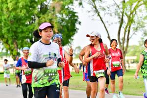 BIB: 2252
                            <button type="button" onclick="openModal(3720552)" class="btn btn-primary btn-sm float-right btn-popup" data-toggle="modal" data-target=".modal-high-quality">
                        <i class="fas fa-shopping-cart"></i> Add to Cart
                    </button>
                                            <button type="button" onclick="isThisMe(3720552, true)" class="btn btn-success btn-sm float-right btn-popup btn-isme hidden" data-toggle="tooltip" data-placement="bottom" title="นี่คือรูปของคุณใช่ไหม คลิกที่นี่เพื่อเอาเข้าอัลบั้ม">
                        <i class="fas fa-plus"></i> Add to album
                    </button>
                    <button type="button" onclick="isThisMe(3720552, false)" class="btn btn-warning btn-sm float-right btn-popup btn-isnotme hidden">
                        <i class="fas fa-ban"></i> Remove from album
                    </button>