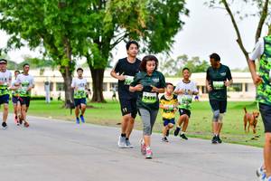 BIB: 
                            <button type="button" onclick="openModal(3718316)" class="btn btn-primary btn-sm float-right btn-popup" data-toggle="modal" data-target=".modal-high-quality">
                        <i class="fas fa-shopping-cart"></i> Add to Cart
                    </button>
                                            <button type="button" onclick="isThisMe(3718316, true)" class="btn btn-success btn-sm float-right btn-popup btn-isme hidden" data-toggle="tooltip" data-placement="bottom" title="นี่คือรูปของคุณใช่ไหม คลิกที่นี่เพื่อเอาเข้าอัลบั้ม">
                        <i class="fas fa-plus"></i> Add to album
                    </button>
                    <button type="button" onclick="isThisMe(3718316, false)" class="btn btn-warning btn-sm float-right btn-popup btn-isnotme hidden">
                        <i class="fas fa-ban"></i> Remove from album
                    </button>