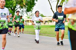 BIB: 
                            <button type="button" onclick="openModal(3718950)" class="btn btn-primary btn-sm float-right btn-popup" data-toggle="modal" data-target=".modal-high-quality">
                        <i class="fas fa-shopping-cart"></i> Add to Cart
                    </button>
                                            <button type="button" onclick="isThisMe(3718950, true)" class="btn btn-success btn-sm float-right btn-popup btn-isme hidden" data-toggle="tooltip" data-placement="bottom" title="นี่คือรูปของคุณใช่ไหม คลิกที่นี่เพื่อเอาเข้าอัลบั้ม">
                        <i class="fas fa-plus"></i> Add to album
                    </button>
                    <button type="button" onclick="isThisMe(3718950, false)" class="btn btn-warning btn-sm float-right btn-popup btn-isnotme hidden">
                        <i class="fas fa-ban"></i> Remove from album
                    </button>