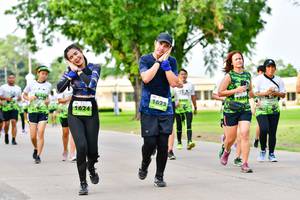 BIB: 
                            <button type="button" onclick="openModal(3720854)" class="btn btn-primary btn-sm float-right btn-popup" data-toggle="modal" data-target=".modal-high-quality">
                        <i class="fas fa-shopping-cart"></i> Add to Cart
                    </button>
                                            <button type="button" onclick="isThisMe(3720854, true)" class="btn btn-success btn-sm float-right btn-popup btn-isme hidden" data-toggle="tooltip" data-placement="bottom" title="นี่คือรูปของคุณใช่ไหม คลิกที่นี่เพื่อเอาเข้าอัลบั้ม">
                        <i class="fas fa-plus"></i> Add to album
                    </button>
                    <button type="button" onclick="isThisMe(3720854, false)" class="btn btn-warning btn-sm float-right btn-popup btn-isnotme hidden">
                        <i class="fas fa-ban"></i> Remove from album
                    </button>