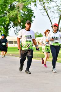 BIB: 1946, 115
                            <button type="button" onclick="openModal(3722076)" class="btn btn-primary btn-sm float-right btn-popup" data-toggle="modal" data-target=".modal-high-quality">
                        <i class="fas fa-shopping-cart"></i> Add to Cart
                    </button>
                                            <button type="button" onclick="isThisMe(3722076, true)" class="btn btn-success btn-sm float-right btn-popup btn-isme hidden" data-toggle="tooltip" data-placement="bottom" title="นี่คือรูปของคุณใช่ไหม คลิกที่นี่เพื่อเอาเข้าอัลบั้ม">
                        <i class="fas fa-plus"></i> Add to album
                    </button>
                    <button type="button" onclick="isThisMe(3722076, false)" class="btn btn-warning btn-sm float-right btn-popup btn-isnotme hidden">
                        <i class="fas fa-ban"></i> Remove from album
                    </button>