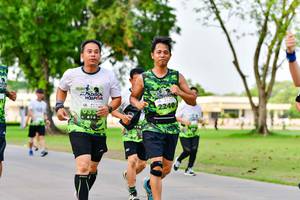 BIB: 2240
                            <button type="button" onclick="openModal(3718303)" class="btn btn-primary btn-sm float-right btn-popup" data-toggle="modal" data-target=".modal-high-quality">
                        <i class="fas fa-shopping-cart"></i> Add to Cart
                    </button>
                                            <button type="button" onclick="isThisMe(3718303, true)" class="btn btn-success btn-sm float-right btn-popup btn-isme hidden" data-toggle="tooltip" data-placement="bottom" title="นี่คือรูปของคุณใช่ไหม คลิกที่นี่เพื่อเอาเข้าอัลบั้ม">
                        <i class="fas fa-plus"></i> Add to album
                    </button>
                    <button type="button" onclick="isThisMe(3718303, false)" class="btn btn-warning btn-sm float-right btn-popup btn-isnotme hidden">
                        <i class="fas fa-ban"></i> Remove from album
                    </button>