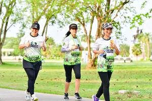 BIB: 
                            <button type="button" onclick="openModal(3720889)" class="btn btn-primary btn-sm float-right btn-popup" data-toggle="modal" data-target=".modal-high-quality">
                        <i class="fas fa-shopping-cart"></i> Add to Cart
                    </button>
                                            <button type="button" onclick="isThisMe(3720889, true)" class="btn btn-success btn-sm float-right btn-popup btn-isme hidden" data-toggle="tooltip" data-placement="bottom" title="นี่คือรูปของคุณใช่ไหม คลิกที่นี่เพื่อเอาเข้าอัลบั้ม">
                        <i class="fas fa-plus"></i> Add to album
                    </button>
                    <button type="button" onclick="isThisMe(3720889, false)" class="btn btn-warning btn-sm float-right btn-popup btn-isnotme hidden">
                        <i class="fas fa-ban"></i> Remove from album
                    </button>