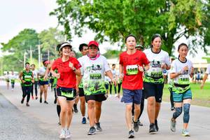 BIB: 1569, 1633
                            <button type="button" onclick="openModal(3719839)" class="btn btn-primary btn-sm float-right btn-popup" data-toggle="modal" data-target=".modal-high-quality">
                        <i class="fas fa-shopping-cart"></i> Add to Cart
                    </button>
                                            <button type="button" onclick="isThisMe(3719839, true)" class="btn btn-success btn-sm float-right btn-popup btn-isme hidden" data-toggle="tooltip" data-placement="bottom" title="นี่คือรูปของคุณใช่ไหม คลิกที่นี่เพื่อเอาเข้าอัลบั้ม">
                        <i class="fas fa-plus"></i> Add to album
                    </button>
                    <button type="button" onclick="isThisMe(3719839, false)" class="btn btn-warning btn-sm float-right btn-popup btn-isnotme hidden">
                        <i class="fas fa-ban"></i> Remove from album
                    </button>