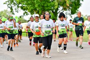 BIB: 1961
                            <button type="button" onclick="openModal(3720176)" class="btn btn-primary btn-sm float-right btn-popup" data-toggle="modal" data-target=".modal-high-quality">
                        <i class="fas fa-shopping-cart"></i> Add to Cart
                    </button>
                                            <button type="button" onclick="isThisMe(3720176, true)" class="btn btn-success btn-sm float-right btn-popup btn-isme hidden" data-toggle="tooltip" data-placement="bottom" title="นี่คือรูปของคุณใช่ไหม คลิกที่นี่เพื่อเอาเข้าอัลบั้ม">
                        <i class="fas fa-plus"></i> Add to album
                    </button>
                    <button type="button" onclick="isThisMe(3720176, false)" class="btn btn-warning btn-sm float-right btn-popup btn-isnotme hidden">
                        <i class="fas fa-ban"></i> Remove from album
                    </button>