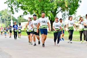 BIB: 
                            <button type="button" onclick="openModal(3721844)" class="btn btn-primary btn-sm float-right btn-popup" data-toggle="modal" data-target=".modal-high-quality">
                        <i class="fas fa-shopping-cart"></i> Add to Cart
                    </button>
                                            <button type="button" onclick="isThisMe(3721844, true)" class="btn btn-success btn-sm float-right btn-popup btn-isme hidden" data-toggle="tooltip" data-placement="bottom" title="นี่คือรูปของคุณใช่ไหม คลิกที่นี่เพื่อเอาเข้าอัลบั้ม">
                        <i class="fas fa-plus"></i> Add to album
                    </button>
                    <button type="button" onclick="isThisMe(3721844, false)" class="btn btn-warning btn-sm float-right btn-popup btn-isnotme hidden">
                        <i class="fas fa-ban"></i> Remove from album
                    </button>