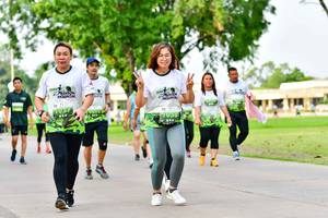 BIB: 
                            <button type="button" onclick="openModal(3720446)" class="btn btn-primary btn-sm float-right btn-popup" data-toggle="modal" data-target=".modal-high-quality">
                        <i class="fas fa-shopping-cart"></i> Add to Cart
                    </button>
                                            <button type="button" onclick="isThisMe(3720446, true)" class="btn btn-success btn-sm float-right btn-popup btn-isme hidden" data-toggle="tooltip" data-placement="bottom" title="นี่คือรูปของคุณใช่ไหม คลิกที่นี่เพื่อเอาเข้าอัลบั้ม">
                        <i class="fas fa-plus"></i> Add to album
                    </button>
                    <button type="button" onclick="isThisMe(3720446, false)" class="btn btn-warning btn-sm float-right btn-popup btn-isnotme hidden">
                        <i class="fas fa-ban"></i> Remove from album
                    </button>