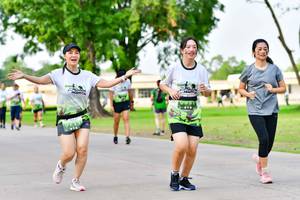 BIB: 
                            <button type="button" onclick="openModal(3720029)" class="btn btn-primary btn-sm float-right btn-popup" data-toggle="modal" data-target=".modal-high-quality">
                        <i class="fas fa-shopping-cart"></i> Add to Cart
                    </button>
                                            <button type="button" onclick="isThisMe(3720029, true)" class="btn btn-success btn-sm float-right btn-popup btn-isme hidden" data-toggle="tooltip" data-placement="bottom" title="นี่คือรูปของคุณใช่ไหม คลิกที่นี่เพื่อเอาเข้าอัลบั้ม">
                        <i class="fas fa-plus"></i> Add to album
                    </button>
                    <button type="button" onclick="isThisMe(3720029, false)" class="btn btn-warning btn-sm float-right btn-popup btn-isnotme hidden">
                        <i class="fas fa-ban"></i> Remove from album
                    </button>