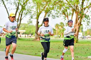 BIB: 230
                            <button type="button" onclick="openModal(3718504)" class="btn btn-primary btn-sm float-right btn-popup" data-toggle="modal" data-target=".modal-high-quality">
                        <i class="fas fa-shopping-cart"></i> Add to Cart
                    </button>
                                            <button type="button" onclick="isThisMe(3718504, true)" class="btn btn-success btn-sm float-right btn-popup btn-isme hidden" data-toggle="tooltip" data-placement="bottom" title="นี่คือรูปของคุณใช่ไหม คลิกที่นี่เพื่อเอาเข้าอัลบั้ม">
                        <i class="fas fa-plus"></i> Add to album
                    </button>
                    <button type="button" onclick="isThisMe(3718504, false)" class="btn btn-warning btn-sm float-right btn-popup btn-isnotme hidden">
                        <i class="fas fa-ban"></i> Remove from album
                    </button>