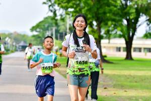 BIB: 1656, 165
                            <button type="button" onclick="openModal(3722479)" class="btn btn-primary btn-sm float-right btn-popup" data-toggle="modal" data-target=".modal-high-quality">
                        <i class="fas fa-shopping-cart"></i> Add to Cart
                    </button>
                                            <button type="button" onclick="isThisMe(3722479, true)" class="btn btn-success btn-sm float-right btn-popup btn-isme hidden" data-toggle="tooltip" data-placement="bottom" title="นี่คือรูปของคุณใช่ไหม คลิกที่นี่เพื่อเอาเข้าอัลบั้ม">
                        <i class="fas fa-plus"></i> Add to album
                    </button>
                    <button type="button" onclick="isThisMe(3722479, false)" class="btn btn-warning btn-sm float-right btn-popup btn-isnotme hidden">
                        <i class="fas fa-ban"></i> Remove from album
                    </button>