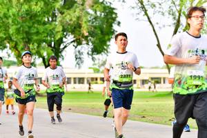 BIB: 2371, 1991
                            <button type="button" onclick="openModal(3721386)" class="btn btn-primary btn-sm float-right btn-popup" data-toggle="modal" data-target=".modal-high-quality">
                        <i class="fas fa-shopping-cart"></i> Add to Cart
                    </button>
                                            <button type="button" onclick="isThisMe(3721386, true)" class="btn btn-success btn-sm float-right btn-popup btn-isme hidden" data-toggle="tooltip" data-placement="bottom" title="นี่คือรูปของคุณใช่ไหม คลิกที่นี่เพื่อเอาเข้าอัลบั้ม">
                        <i class="fas fa-plus"></i> Add to album
                    </button>
                    <button type="button" onclick="isThisMe(3721386, false)" class="btn btn-warning btn-sm float-right btn-popup btn-isnotme hidden">
                        <i class="fas fa-ban"></i> Remove from album
                    </button>