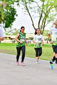 BIB: 
                            <button type="button" onclick="openModal(3719811)" class="btn btn-primary btn-sm float-right btn-popup" data-toggle="modal" data-target=".modal-high-quality">
                        <i class="fas fa-shopping-cart"></i> Add to Cart
                    </button>
                                            <button type="button" onclick="isThisMe(3719811, true)" class="btn btn-success btn-sm float-right btn-popup btn-isme hidden" data-toggle="tooltip" data-placement="bottom" title="นี่คือรูปของคุณใช่ไหม คลิกที่นี่เพื่อเอาเข้าอัลบั้ม">
                        <i class="fas fa-plus"></i> Add to album
                    </button>
                    <button type="button" onclick="isThisMe(3719811, false)" class="btn btn-warning btn-sm float-right btn-popup btn-isnotme hidden">
                        <i class="fas fa-ban"></i> Remove from album
                    </button>