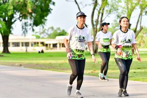 BIB: 1581, 1970
                            <button type="button" onclick="openModal(3722236)" class="btn btn-primary btn-sm float-right btn-popup" data-toggle="modal" data-target=".modal-high-quality">
                        <i class="fas fa-shopping-cart"></i> Add to Cart
                    </button>
                                            <button type="button" onclick="isThisMe(3722236, true)" class="btn btn-success btn-sm float-right btn-popup btn-isme hidden" data-toggle="tooltip" data-placement="bottom" title="นี่คือรูปของคุณใช่ไหม คลิกที่นี่เพื่อเอาเข้าอัลบั้ม">
                        <i class="fas fa-plus"></i> Add to album
                    </button>
                    <button type="button" onclick="isThisMe(3722236, false)" class="btn btn-warning btn-sm float-right btn-popup btn-isnotme hidden">
                        <i class="fas fa-ban"></i> Remove from album
                    </button>