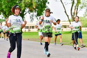 BIB: 
                            <button type="button" onclick="openModal(3718967)" class="btn btn-primary btn-sm float-right btn-popup" data-toggle="modal" data-target=".modal-high-quality">
                        <i class="fas fa-shopping-cart"></i> Add to Cart
                    </button>
                                            <button type="button" onclick="isThisMe(3718967, true)" class="btn btn-success btn-sm float-right btn-popup btn-isme hidden" data-toggle="tooltip" data-placement="bottom" title="นี่คือรูปของคุณใช่ไหม คลิกที่นี่เพื่อเอาเข้าอัลบั้ม">
                        <i class="fas fa-plus"></i> Add to album
                    </button>
                    <button type="button" onclick="isThisMe(3718967, false)" class="btn btn-warning btn-sm float-right btn-popup btn-isnotme hidden">
                        <i class="fas fa-ban"></i> Remove from album
                    </button>