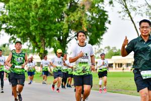 BIB: 984
                            <button type="button" onclick="openModal(3718495)" class="btn btn-primary btn-sm float-right btn-popup" data-toggle="modal" data-target=".modal-high-quality">
                        <i class="fas fa-shopping-cart"></i> Add to Cart
                    </button>
                                            <button type="button" onclick="isThisMe(3718495, true)" class="btn btn-success btn-sm float-right btn-popup btn-isme hidden" data-toggle="tooltip" data-placement="bottom" title="นี่คือรูปของคุณใช่ไหม คลิกที่นี่เพื่อเอาเข้าอัลบั้ม">
                        <i class="fas fa-plus"></i> Add to album
                    </button>
                    <button type="button" onclick="isThisMe(3718495, false)" class="btn btn-warning btn-sm float-right btn-popup btn-isnotme hidden">
                        <i class="fas fa-ban"></i> Remove from album
                    </button>