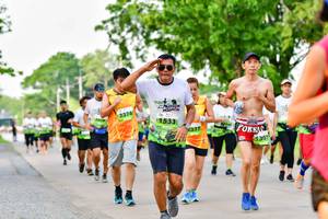 BIB: 1533
                            <button type="button" onclick="openModal(3718897)" class="btn btn-primary btn-sm float-right btn-popup" data-toggle="modal" data-target=".modal-high-quality">
                        <i class="fas fa-shopping-cart"></i> Add to Cart
                    </button>
                                            <button type="button" onclick="isThisMe(3718897, true)" class="btn btn-success btn-sm float-right btn-popup btn-isme hidden" data-toggle="tooltip" data-placement="bottom" title="นี่คือรูปของคุณใช่ไหม คลิกที่นี่เพื่อเอาเข้าอัลบั้ม">
                        <i class="fas fa-plus"></i> Add to album
                    </button>
                    <button type="button" onclick="isThisMe(3718897, false)" class="btn btn-warning btn-sm float-right btn-popup btn-isnotme hidden">
                        <i class="fas fa-ban"></i> Remove from album
                    </button>