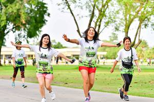 BIB: 
                            <button type="button" onclick="openModal(3720489)" class="btn btn-primary btn-sm float-right btn-popup" data-toggle="modal" data-target=".modal-high-quality">
                        <i class="fas fa-shopping-cart"></i> Add to Cart
                    </button>
                                            <button type="button" onclick="isThisMe(3720489, true)" class="btn btn-success btn-sm float-right btn-popup btn-isme hidden" data-toggle="tooltip" data-placement="bottom" title="นี่คือรูปของคุณใช่ไหม คลิกที่นี่เพื่อเอาเข้าอัลบั้ม">
                        <i class="fas fa-plus"></i> Add to album
                    </button>
                    <button type="button" onclick="isThisMe(3720489, false)" class="btn btn-warning btn-sm float-right btn-popup btn-isnotme hidden">
                        <i class="fas fa-ban"></i> Remove from album
                    </button>