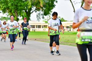 BIB: 
                            <button type="button" onclick="openModal(3719919)" class="btn btn-primary btn-sm float-right btn-popup" data-toggle="modal" data-target=".modal-high-quality">
                        <i class="fas fa-shopping-cart"></i> Add to Cart
                    </button>
                                            <button type="button" onclick="isThisMe(3719919, true)" class="btn btn-success btn-sm float-right btn-popup btn-isme hidden" data-toggle="tooltip" data-placement="bottom" title="นี่คือรูปของคุณใช่ไหม คลิกที่นี่เพื่อเอาเข้าอัลบั้ม">
                        <i class="fas fa-plus"></i> Add to album
                    </button>
                    <button type="button" onclick="isThisMe(3719919, false)" class="btn btn-warning btn-sm float-right btn-popup btn-isnotme hidden">
                        <i class="fas fa-ban"></i> Remove from album
                    </button>