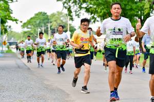 BIB: 1310
                            <button type="button" onclick="openModal(3719550)" class="btn btn-primary btn-sm float-right btn-popup" data-toggle="modal" data-target=".modal-high-quality">
                        <i class="fas fa-shopping-cart"></i> Add to Cart
                    </button>
                                            <button type="button" onclick="isThisMe(3719550, true)" class="btn btn-success btn-sm float-right btn-popup btn-isme hidden" data-toggle="tooltip" data-placement="bottom" title="นี่คือรูปของคุณใช่ไหม คลิกที่นี่เพื่อเอาเข้าอัลบั้ม">
                        <i class="fas fa-plus"></i> Add to album
                    </button>
                    <button type="button" onclick="isThisMe(3719550, false)" class="btn btn-warning btn-sm float-right btn-popup btn-isnotme hidden">
                        <i class="fas fa-ban"></i> Remove from album
                    </button>