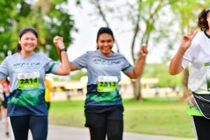 BIB: 2513
                            <button type="button" onclick="openModal(3720530)" class="btn btn-primary btn-sm float-right btn-popup" data-toggle="modal" data-target=".modal-high-quality">
                        <i class="fas fa-shopping-cart"></i> Add to Cart
                    </button>
                                            <button type="button" onclick="isThisMe(3720530, true)" class="btn btn-success btn-sm float-right btn-popup btn-isme hidden" data-toggle="tooltip" data-placement="bottom" title="นี่คือรูปของคุณใช่ไหม คลิกที่นี่เพื่อเอาเข้าอัลบั้ม">
                        <i class="fas fa-plus"></i> Add to album
                    </button>
                    <button type="button" onclick="isThisMe(3720530, false)" class="btn btn-warning btn-sm float-right btn-popup btn-isnotme hidden">
                        <i class="fas fa-ban"></i> Remove from album
                    </button>