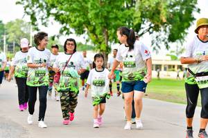 BIB: 186
                            <button type="button" onclick="openModal(3721274)" class="btn btn-primary btn-sm float-right btn-popup" data-toggle="modal" data-target=".modal-high-quality">
                        <i class="fas fa-shopping-cart"></i> Add to Cart
                    </button>
                                            <button type="button" onclick="isThisMe(3721274, true)" class="btn btn-success btn-sm float-right btn-popup btn-isme hidden" data-toggle="tooltip" data-placement="bottom" title="นี่คือรูปของคุณใช่ไหม คลิกที่นี่เพื่อเอาเข้าอัลบั้ม">
                        <i class="fas fa-plus"></i> Add to album
                    </button>
                    <button type="button" onclick="isThisMe(3721274, false)" class="btn btn-warning btn-sm float-right btn-popup btn-isnotme hidden">
                        <i class="fas fa-ban"></i> Remove from album
                    </button>