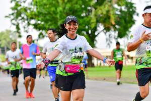 BIB: 
                            <button type="button" onclick="openModal(3718807)" class="btn btn-primary btn-sm float-right btn-popup" data-toggle="modal" data-target=".modal-high-quality">
                        <i class="fas fa-shopping-cart"></i> Add to Cart
                    </button>
                                            <button type="button" onclick="isThisMe(3718807, true)" class="btn btn-success btn-sm float-right btn-popup btn-isme hidden" data-toggle="tooltip" data-placement="bottom" title="นี่คือรูปของคุณใช่ไหม คลิกที่นี่เพื่อเอาเข้าอัลบั้ม">
                        <i class="fas fa-plus"></i> Add to album
                    </button>
                    <button type="button" onclick="isThisMe(3718807, false)" class="btn btn-warning btn-sm float-right btn-popup btn-isnotme hidden">
                        <i class="fas fa-ban"></i> Remove from album
                    </button>