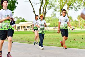 BIB: 
                            <button type="button" onclick="openModal(3720025)" class="btn btn-primary btn-sm float-right btn-popup" data-toggle="modal" data-target=".modal-high-quality">
                        <i class="fas fa-shopping-cart"></i> Add to Cart
                    </button>
                                            <button type="button" onclick="isThisMe(3720025, true)" class="btn btn-success btn-sm float-right btn-popup btn-isme hidden" data-toggle="tooltip" data-placement="bottom" title="นี่คือรูปของคุณใช่ไหม คลิกที่นี่เพื่อเอาเข้าอัลบั้ม">
                        <i class="fas fa-plus"></i> Add to album
                    </button>
                    <button type="button" onclick="isThisMe(3720025, false)" class="btn btn-warning btn-sm float-right btn-popup btn-isnotme hidden">
                        <i class="fas fa-ban"></i> Remove from album
                    </button>