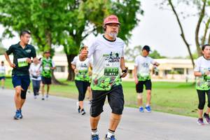 BIB: 
                            <button type="button" onclick="openModal(3718302)" class="btn btn-primary btn-sm float-right btn-popup" data-toggle="modal" data-target=".modal-high-quality">
                        <i class="fas fa-shopping-cart"></i> Add to Cart
                    </button>
                                            <button type="button" onclick="isThisMe(3718302, true)" class="btn btn-success btn-sm float-right btn-popup btn-isme hidden" data-toggle="tooltip" data-placement="bottom" title="นี่คือรูปของคุณใช่ไหม คลิกที่นี่เพื่อเอาเข้าอัลบั้ม">
                        <i class="fas fa-plus"></i> Add to album
                    </button>
                    <button type="button" onclick="isThisMe(3718302, false)" class="btn btn-warning btn-sm float-right btn-popup btn-isnotme hidden">
                        <i class="fas fa-ban"></i> Remove from album
                    </button>