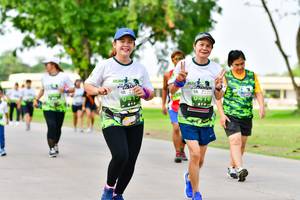 BIB: 
                            <button type="button" onclick="openModal(3720666)" class="btn btn-primary btn-sm float-right btn-popup" data-toggle="modal" data-target=".modal-high-quality">
                        <i class="fas fa-shopping-cart"></i> Add to Cart
                    </button>
                                            <button type="button" onclick="isThisMe(3720666, true)" class="btn btn-success btn-sm float-right btn-popup btn-isme hidden" data-toggle="tooltip" data-placement="bottom" title="นี่คือรูปของคุณใช่ไหม คลิกที่นี่เพื่อเอาเข้าอัลบั้ม">
                        <i class="fas fa-plus"></i> Add to album
                    </button>
                    <button type="button" onclick="isThisMe(3720666, false)" class="btn btn-warning btn-sm float-right btn-popup btn-isnotme hidden">
                        <i class="fas fa-ban"></i> Remove from album
                    </button>